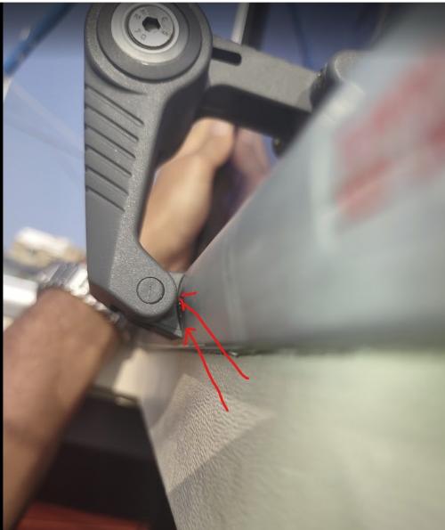 Nome del file: lewmar con braccetto allentato.jpg
Dimensione: 79,87 KB
09-06-2025, 09:17